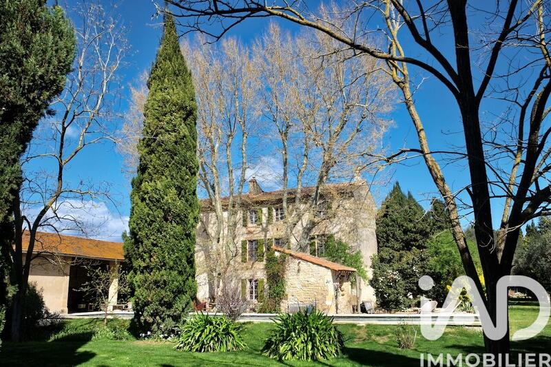 Maison - 356 m² - 11 pièces