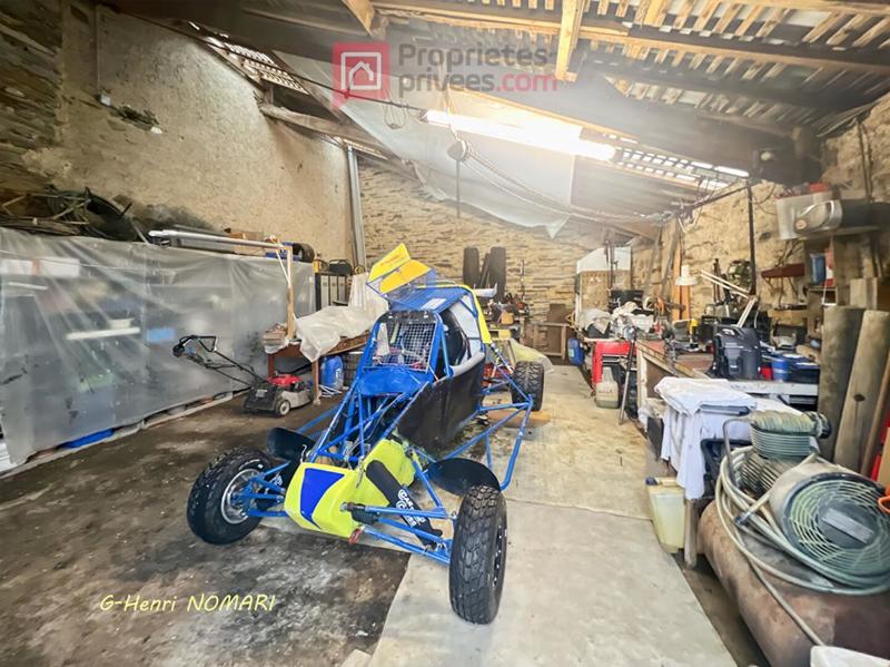 Maison - 228 m² - 9 pièces