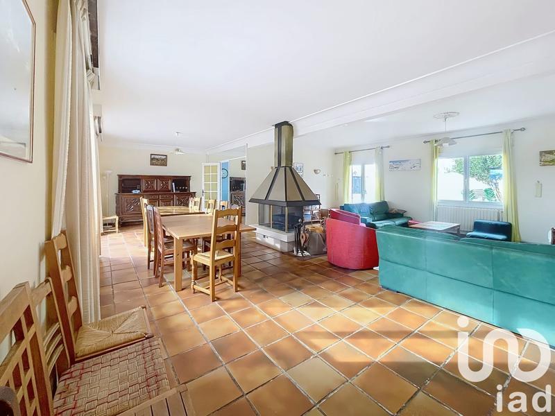 Maison - 288 m² - 11 pièces