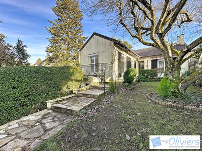 Maison traditionnelle - 140 m² - 7 pièces