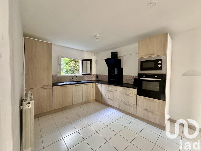 Maison - 121 m² - 6 pièces