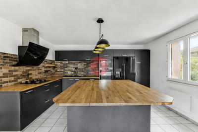 Maison - 155 m² - 6 pièces