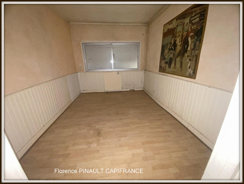 Maison - 218 m² - 10 pièces