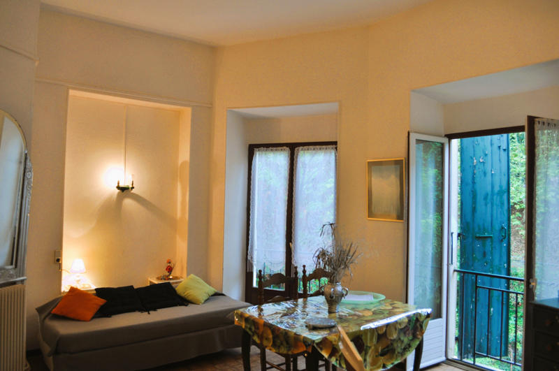 Maison - 268 m² - 10 pièces