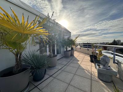 Appartement - 75 m² - 3 pièces