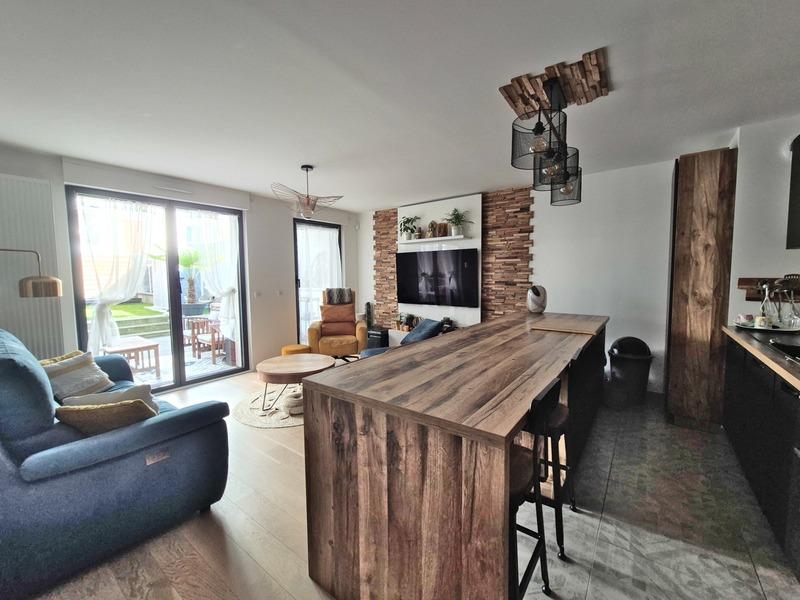 Appartement - 82 m² - 4 pièces