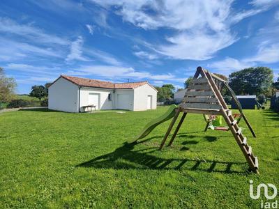 Maison - 99 m² - 4 pièces