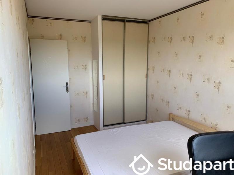 Chambre - 9 m² - 1 pièce