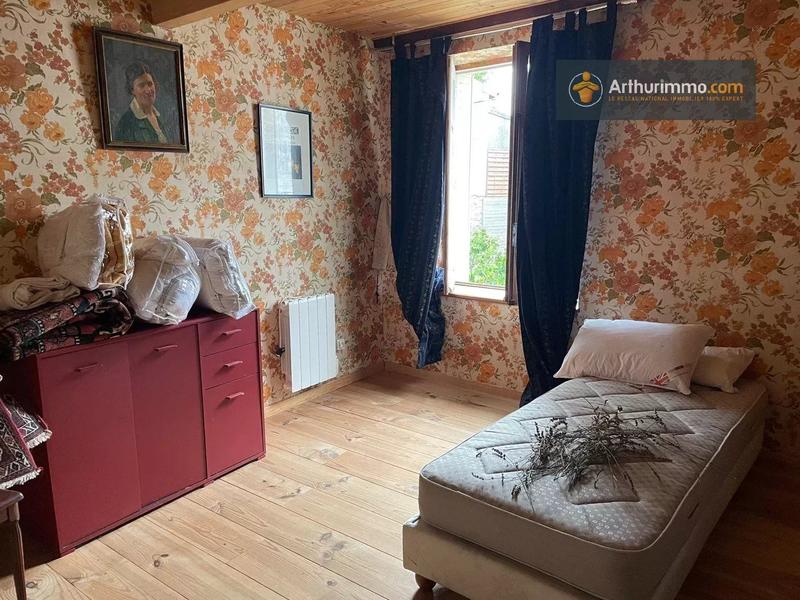 Maison - 205 m² - 8 pièces