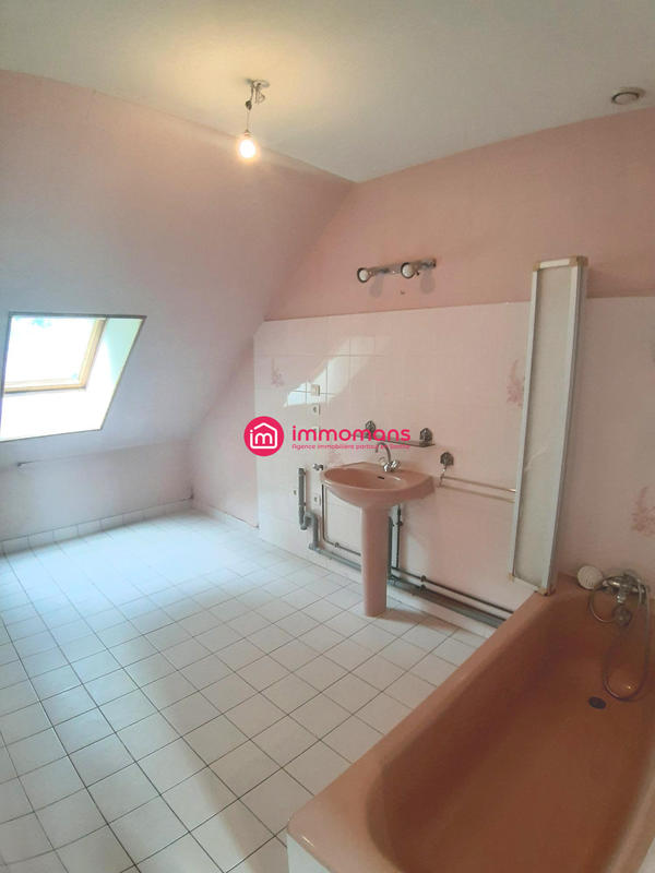 Maison - 180 m² - 8 pièces