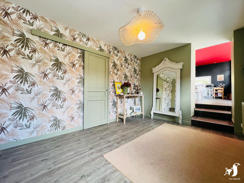 Maison - 250 m² - 9 pièces