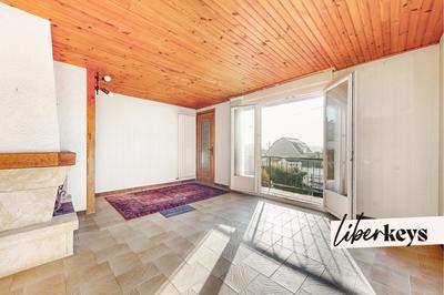 Maison - 90 m² - 5 pièces