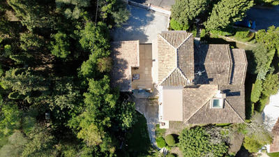 Maison bourgeoise - 318 m² - 11 pièces