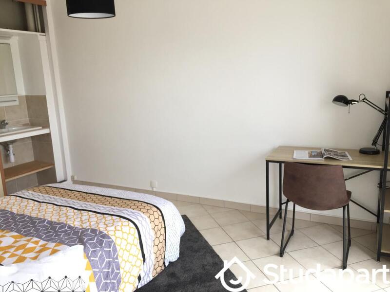 Chambre - 9 m² - 1 pièce