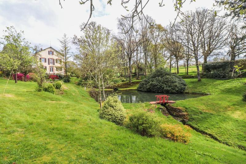 Maison - 200 m² - 7 pièces