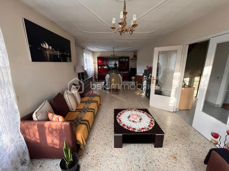 Maison - 152 m² - 7 pièces