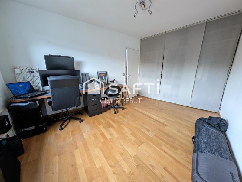 Appartement - 111 m² - 5 pièces