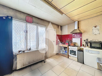 Maison - 90 m² - 5 pièces