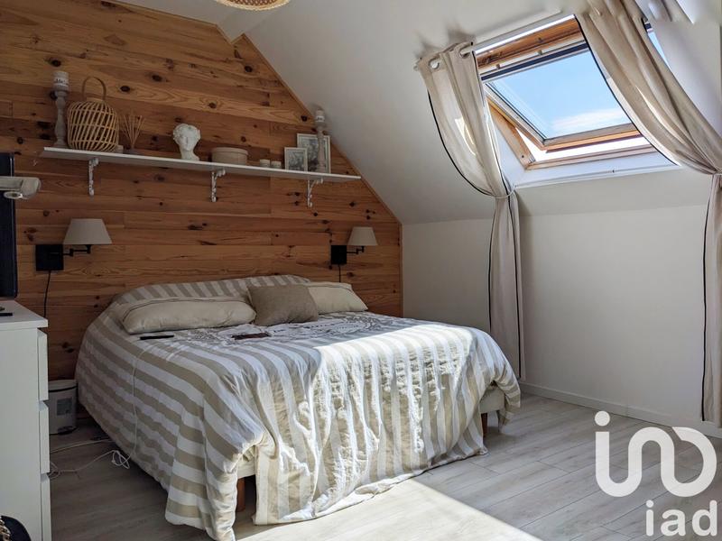 Maison - 168 m² - 8 pièces