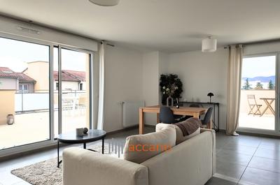 Appartement - 90 m² - 4 pièces