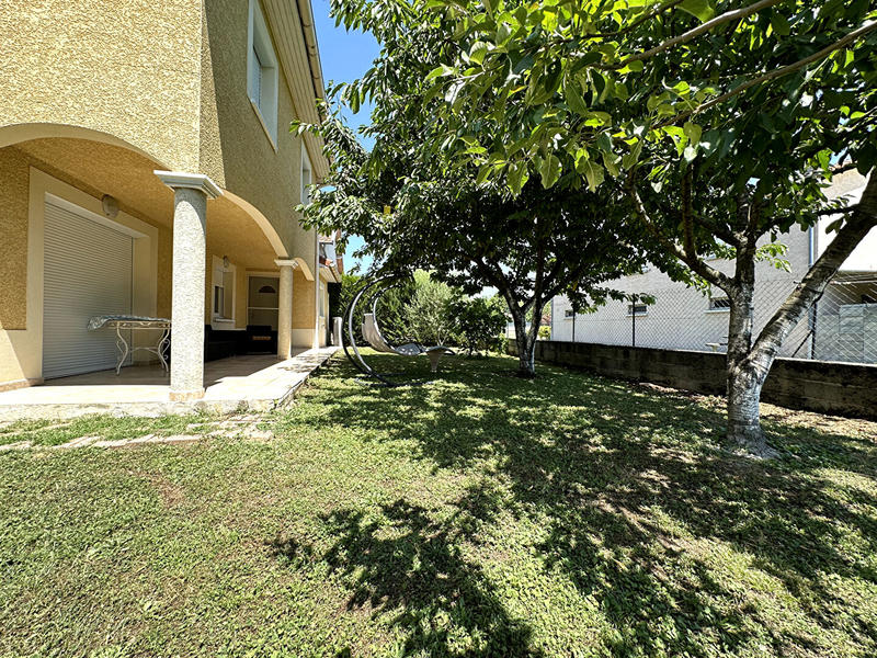 Maison - 170 m² - 6 pièces