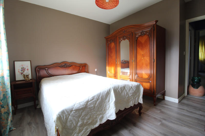 Maison - 180 m² - 7 pièces