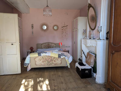 Maison - 500 m² - 15 pièces