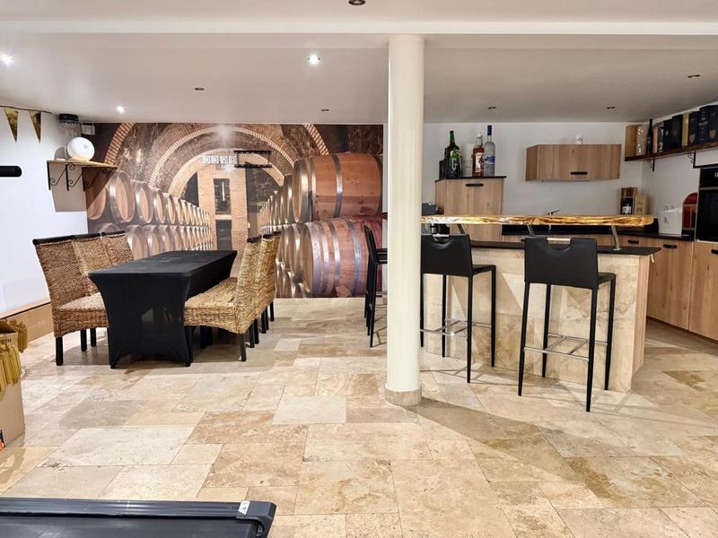 Maison - 145 m² - 6 pièces