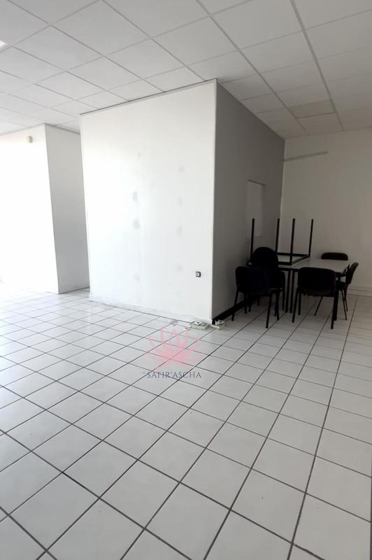 Local commercial - 88 m² - 1 pièce