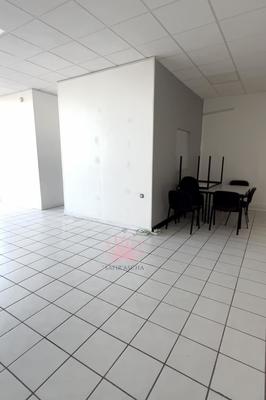 Local commercial - 88 m² - 1 pièce