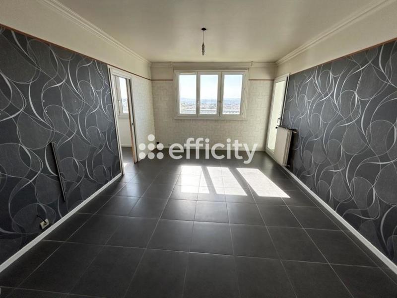 Appartement - 77 m² - 4 pièces