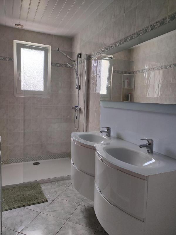 Maison - 93 m² - 5 pièces