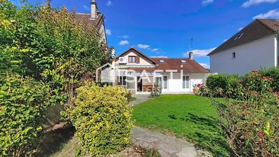 Maison - 106 m² - 6 pièces