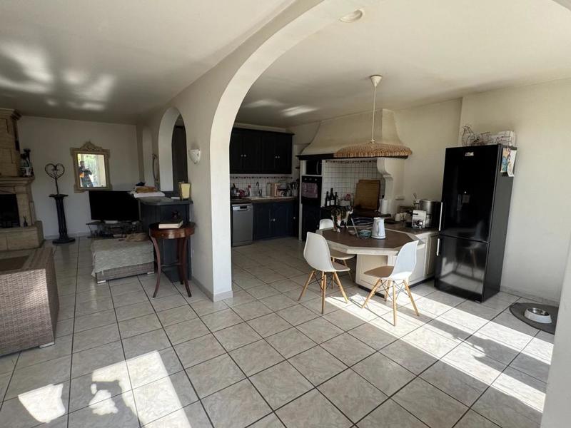 Propriété - 158 m² - 6 pièces