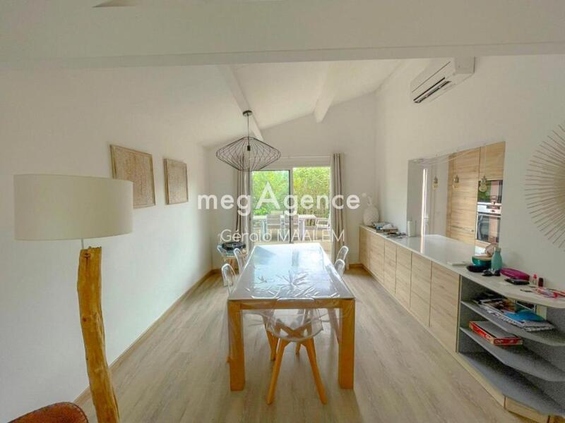 Maison traditionnelle - 94 m² - 5 pièces