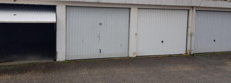 Parking / Garage - 13 m²