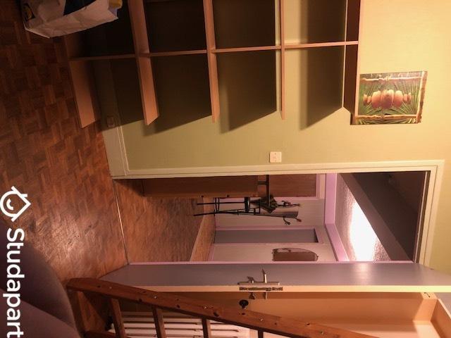 Chambre - 11 m² - 1 pièce