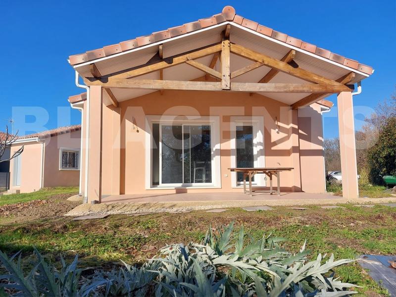 Maison traditionnelle - 80 m² - 3 pièces