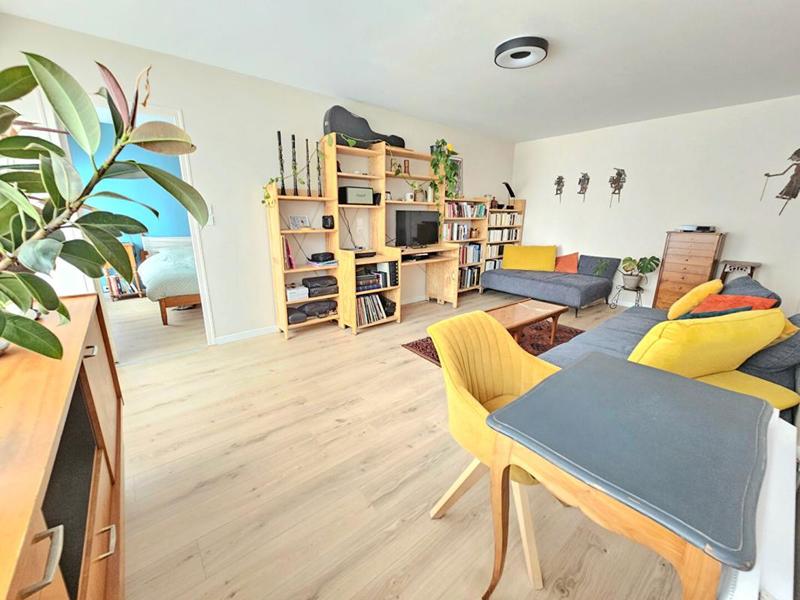 Appartement - 84 m² - 4 pièces