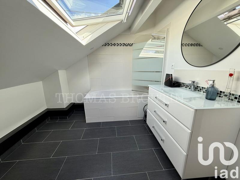 Maison - 131 m² - 6 pièces