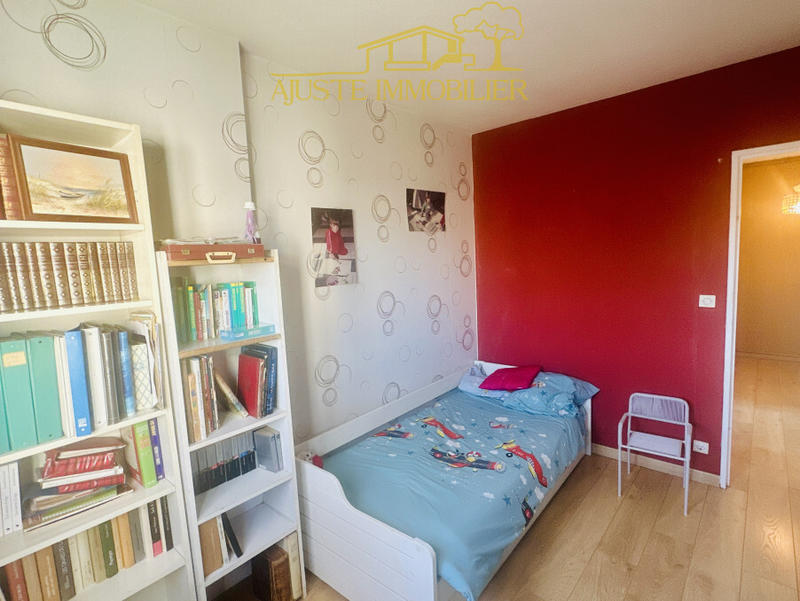 Appartement - 80 m² - 4 pièces