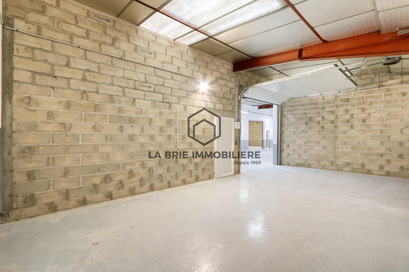 Local d'activité / Entrepôt - 43 m² - 1 pièce