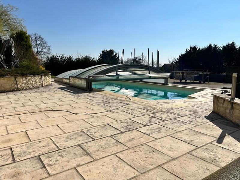 Maison - 180 m² - 7 pièces