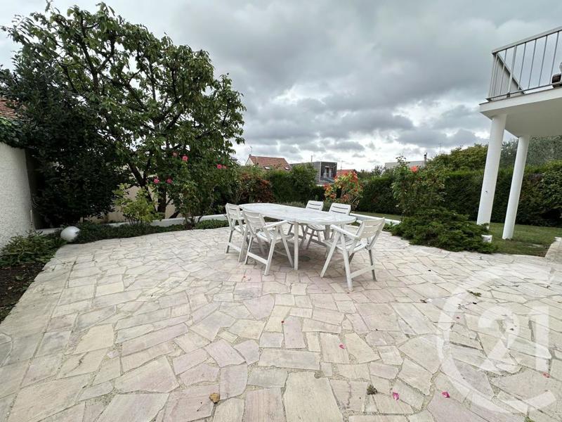 Pavillon - 170 m² - 6 pièces