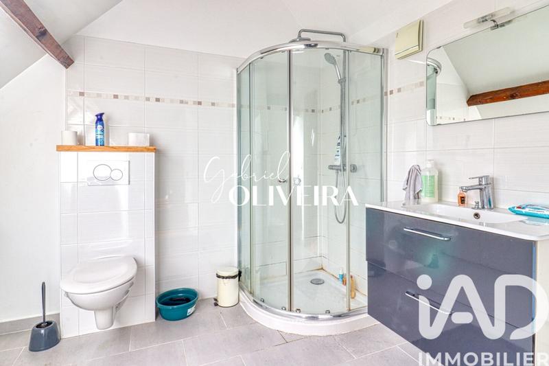 Maison - 232 m² - 10 pièces