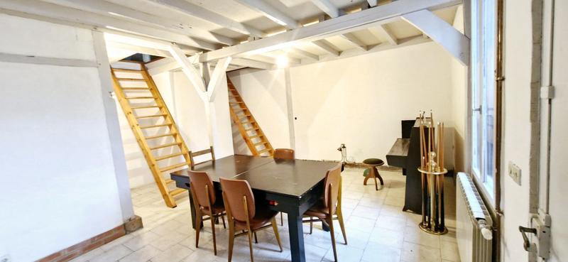 Maison - 196 m² - 10 pièces