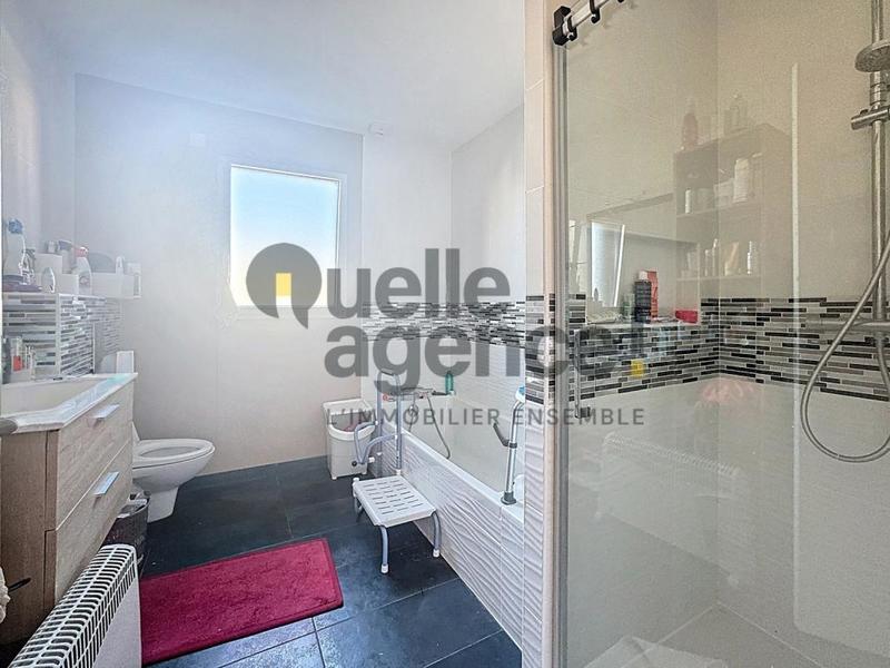 Maison - 12 m² - 5 pièces