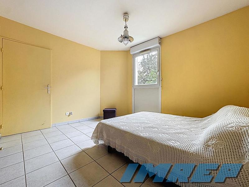 Appartement - 90 m² - 4 pièces