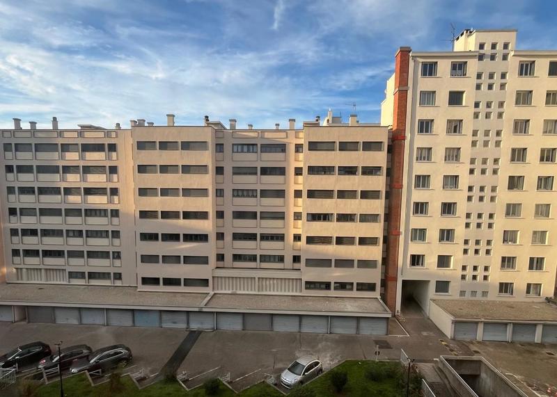 Appartement - 77 m² - 4 pièces