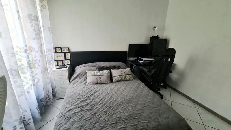 Appartement - 99 m² - 6 pièces